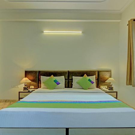 Itsy Hotels Swastika Inn Sector 26 Noida Exterior foto